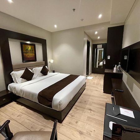 Hotel Virgo Sumeru Bhavnagar Buitenkant foto