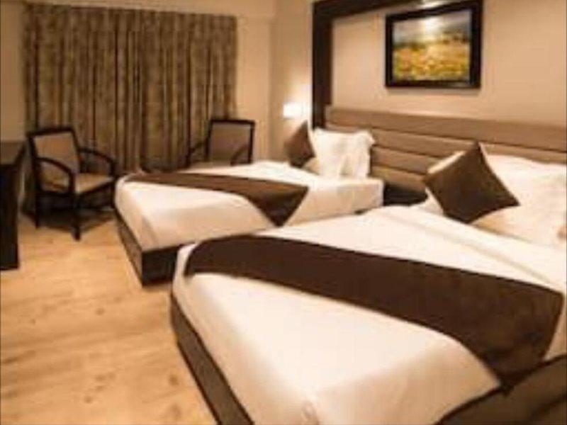 Hotel Virgo Sumeru Bhavnagar Buitenkant foto