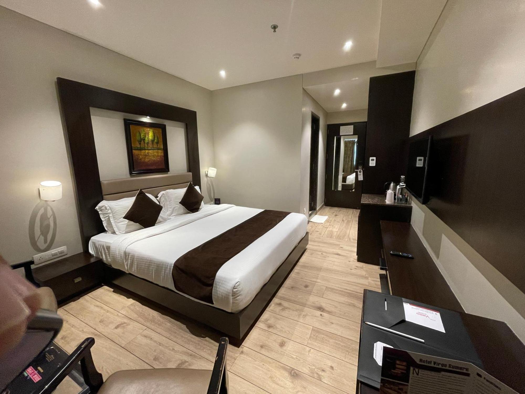 Hotel Virgo Sumeru Bhavnagar Buitenkant foto