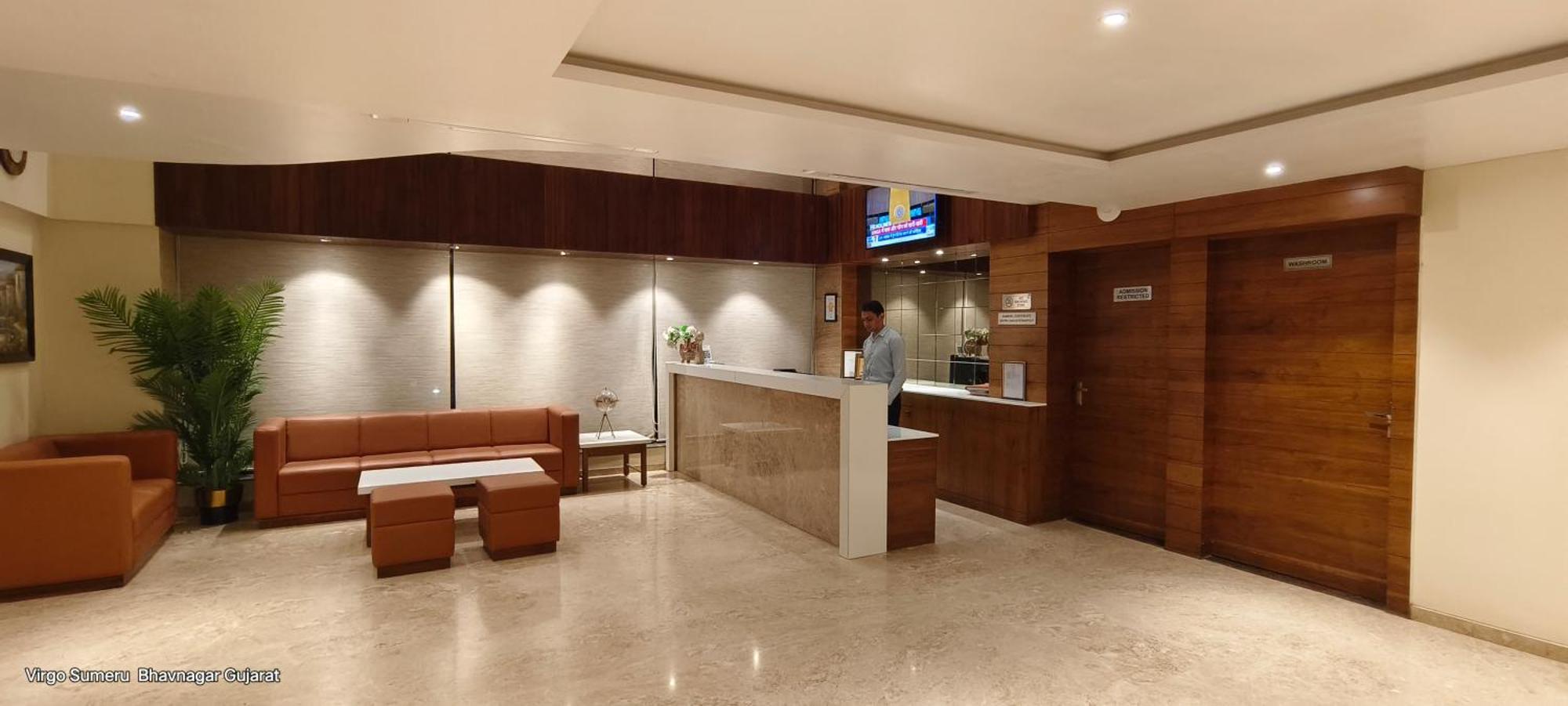 Hotel Virgo Sumeru Bhavnagar Buitenkant foto