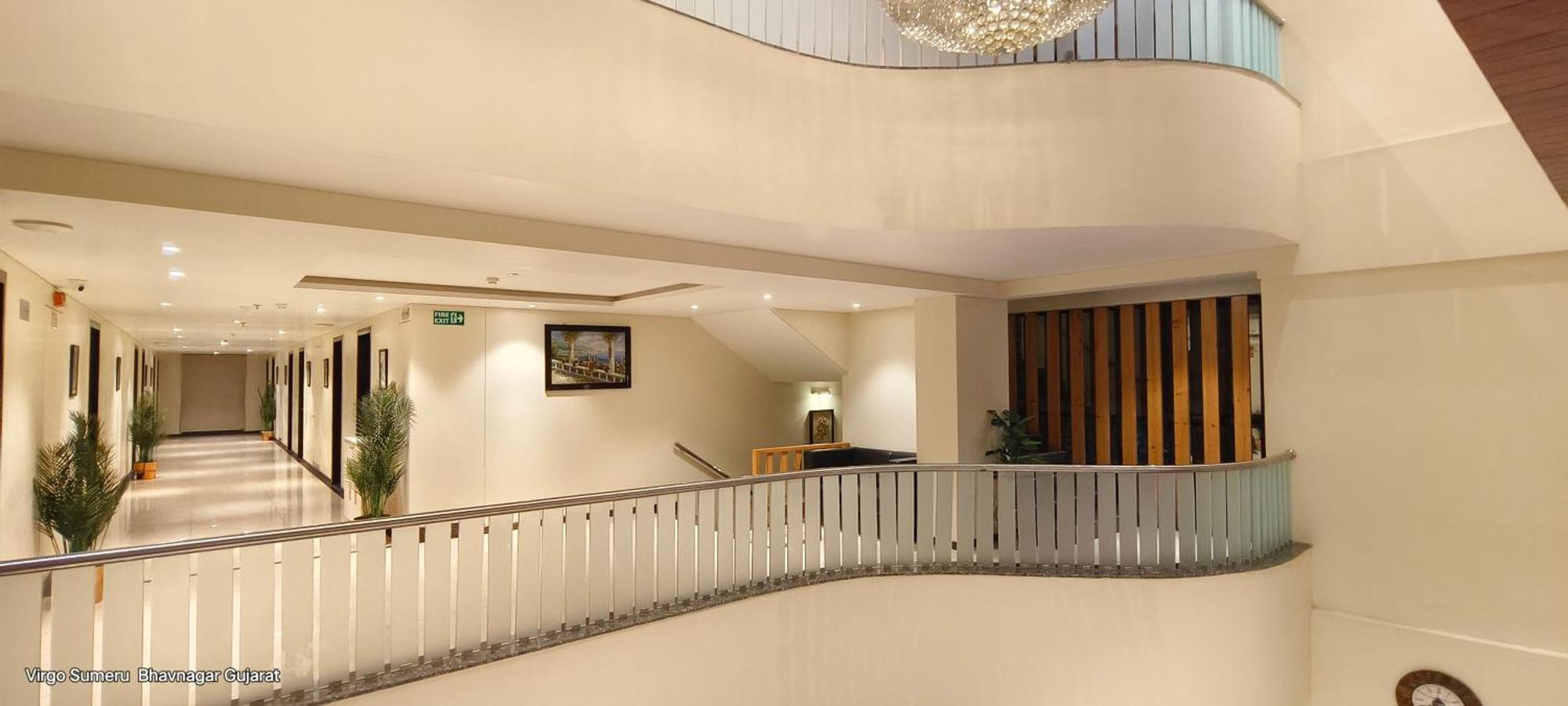 Hotel Virgo Sumeru Bhavnagar Buitenkant foto