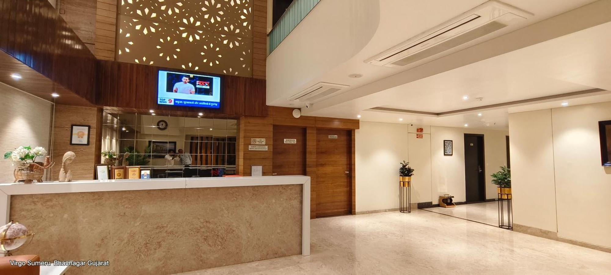 Hotel Virgo Sumeru Bhavnagar Buitenkant foto